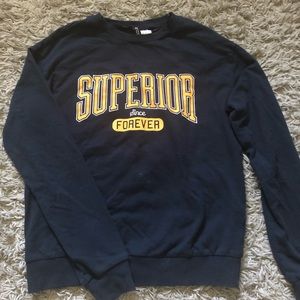 H&M navy blue long sleeve w/ yellow details 🦋🌞.